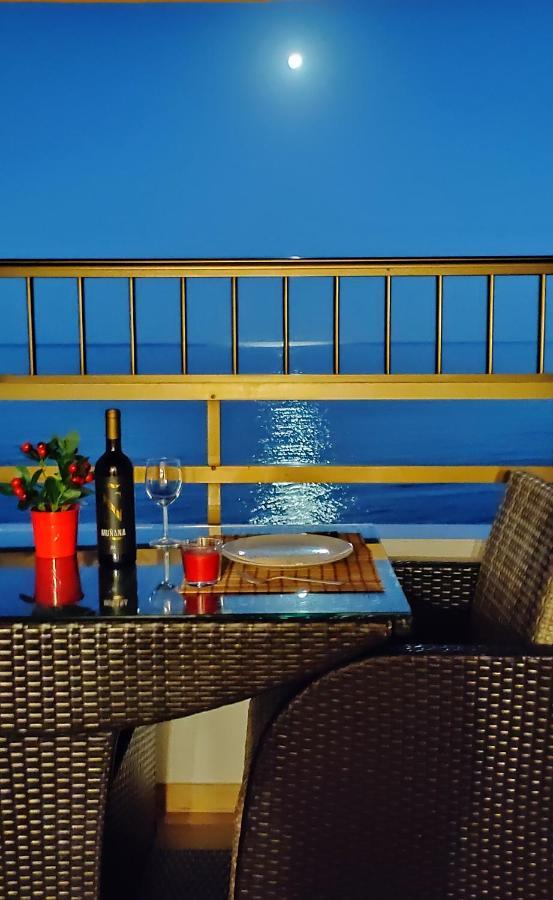 Apartamento Cruise Views Almunecar Bagian luar foto